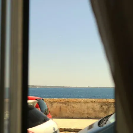 Amortentia Fronte Mare 펜션 갈리폴리